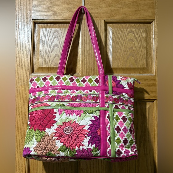 Vera Bradley Bag - Picture 2 of 8